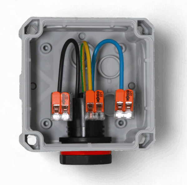 PV-Anschlussdose mit Wieland Einbaubuchse im wetterfesten Gehäuse von f-tronic, Modell NFK08gr, für den Einsatz in Plug-and-Play-Solaranlagen. Innenansicht
