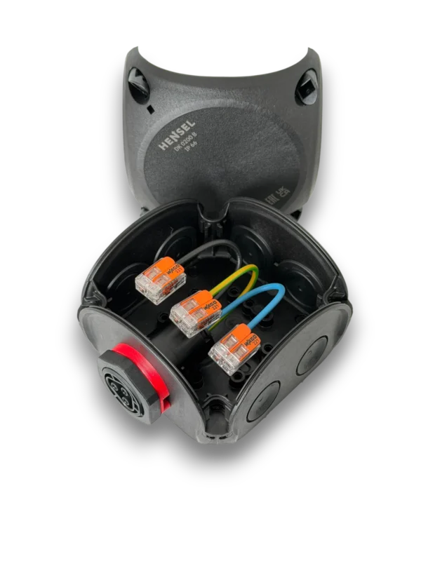 hensel dk0200 b einspeisesteckdose schwarz ip66 – wieland rst20i3 für balkonkraftwerk | vde konform Hensel DK0200 B Einspeisesteckdose schwarz IP66 – Wieland RST20i3 für Balkonkraftwerk | VDE-konform