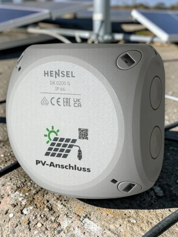 Hensel DK0200 G Einspeisesteckdose grau IP66 – Wieland RST20i3 für Balkonkraftwerk | VDE-konform Mit Aufdruck PV-Anschluss